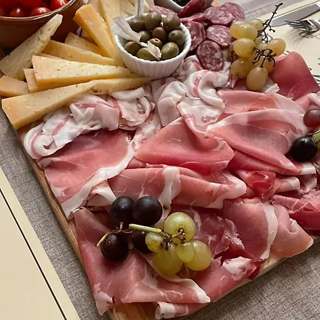 Tuluschene Lantgård *