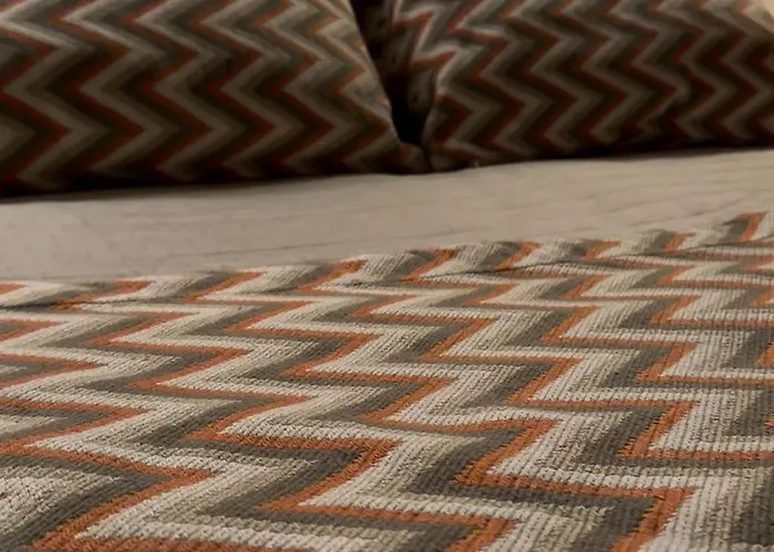 Tuluschene ガヴォーイ